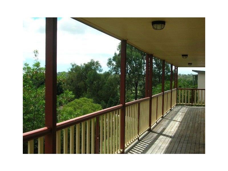 4 Hervey Street, Oxenford QLD 4210