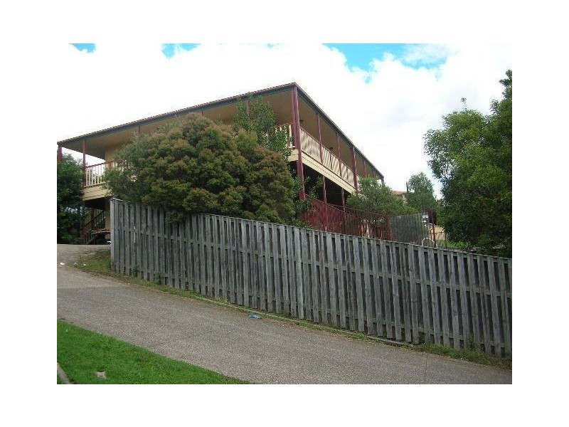 4 Hervey Street, Oxenford QLD 4210