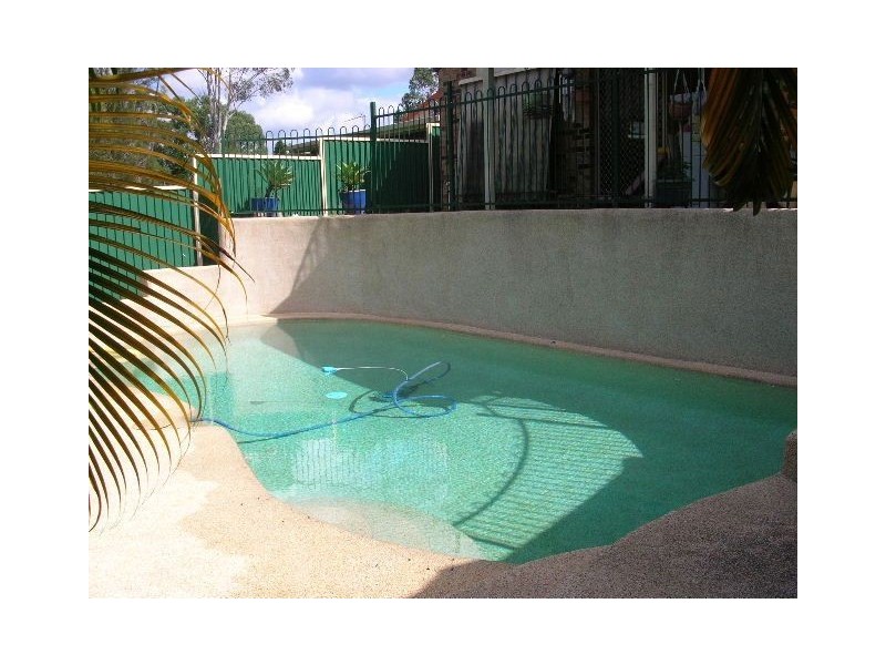 25 River Oak Drive, Helensvale QLD 4212