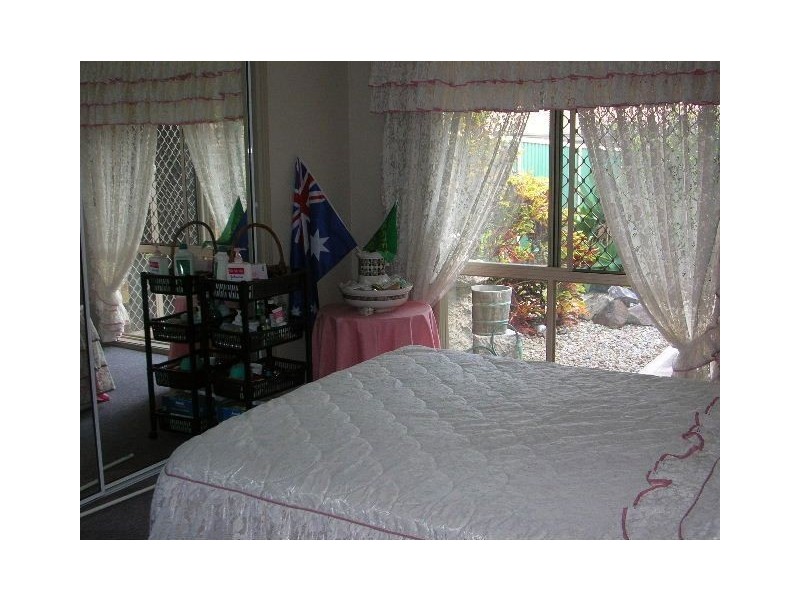 25 River Oak Drive, Helensvale QLD 4212