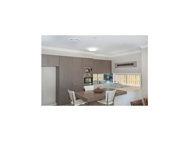 7 Azure Way, Hope Island QLD 4212