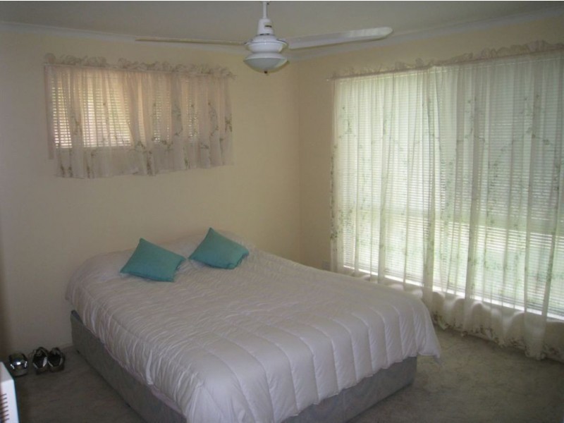 87 Universal Street, Oxenford QLD 4210