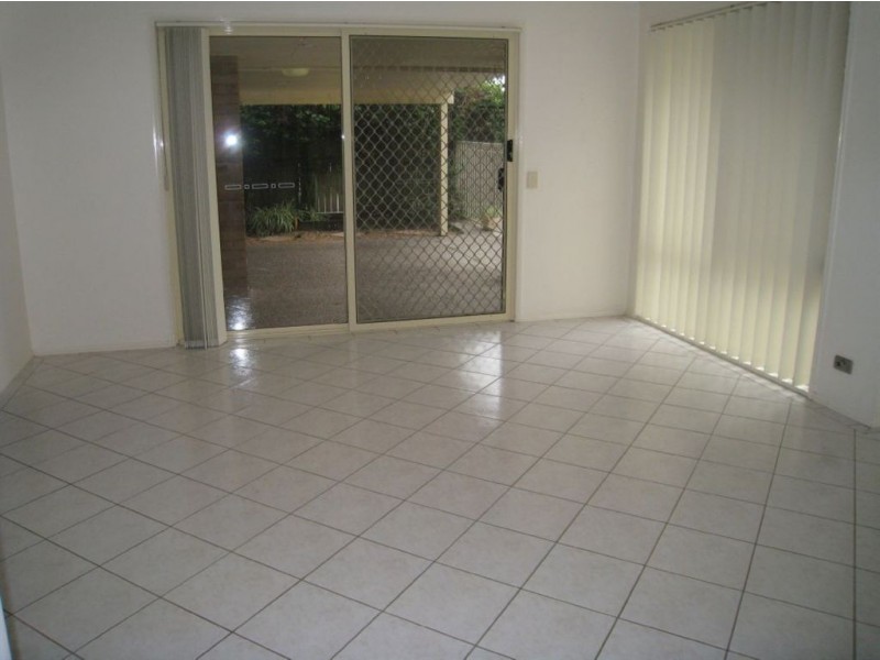 17 Cootharaba Drive, Helensvale QLD 4212