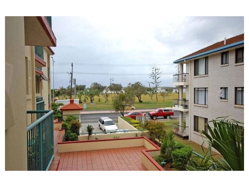 15/140 Marine Parade, Southport QLD 4215