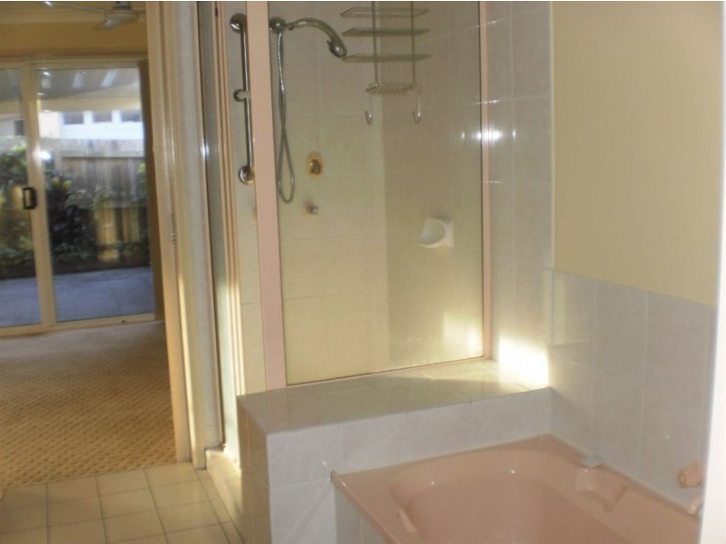 16/425 Oxley Drive, Runaway Bay QLD 4216