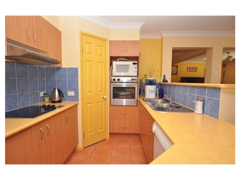 35 Brissendon Street, Pacific Pines QLD 4211