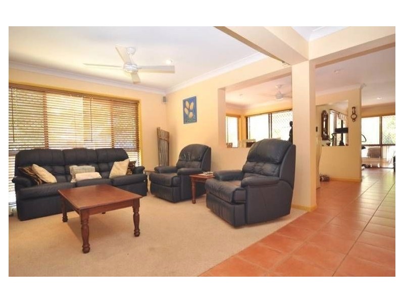 35 Brissendon Street, Pacific Pines QLD 4211
