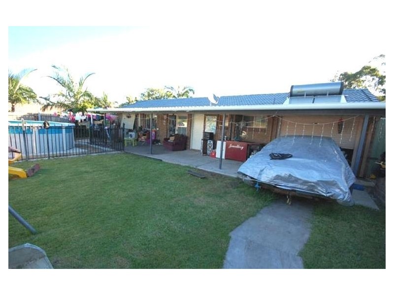 61 Village Way, Oxenford QLD 4210