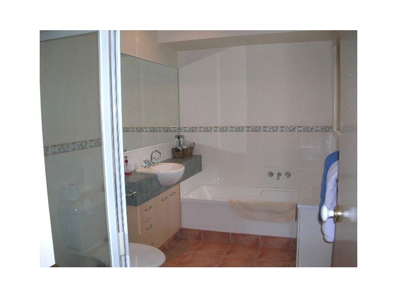 22 Wandilla Drive, Helensvale QLD 4212