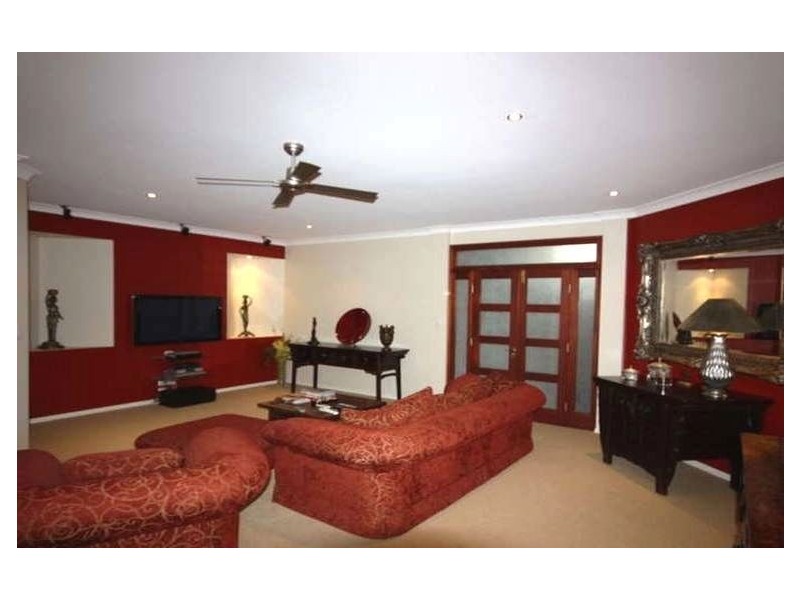 5 Tranquility Circuit, Hope Island QLD 4212