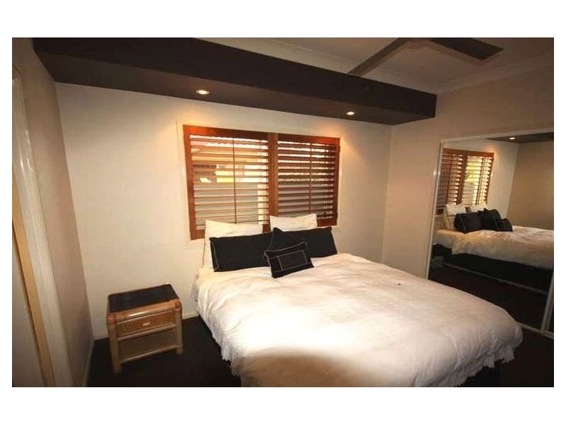 5 Tranquility Circuit, Hope Island QLD 4212