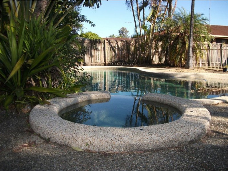 9 Minden Crescent, Helensvale QLD 4212