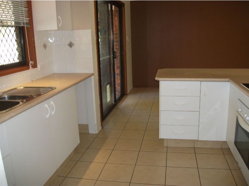 9 Minden Crescent, Helensvale QLD 4212