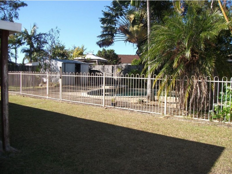 9 Minden Crescent, Helensvale QLD 4212