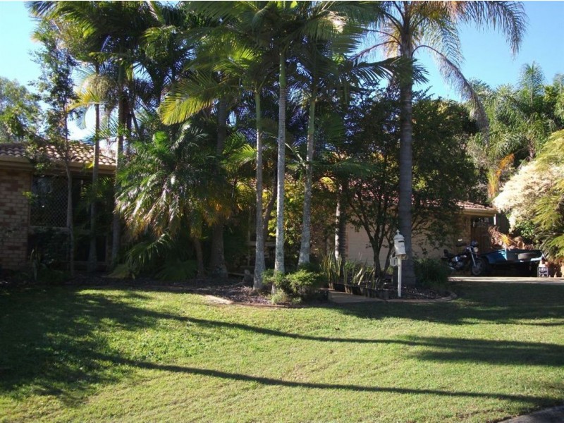 1 Lockhart Place, Helensvale QLD 4212