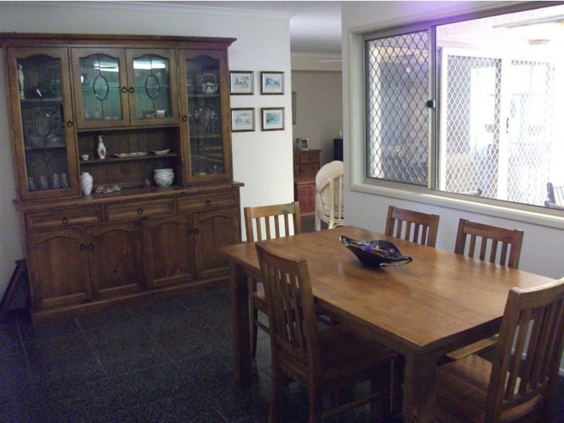 1 Lockhart Place, Helensvale QLD 4212