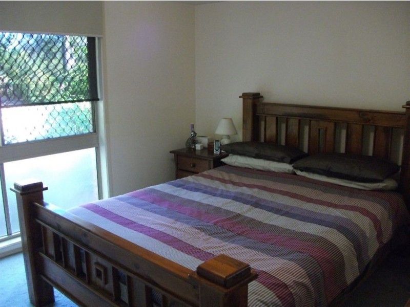 1 Lockhart Place, Helensvale QLD 4212