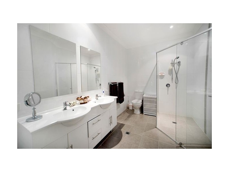 8 Meroo Place, Upper Coomera QLD 4209