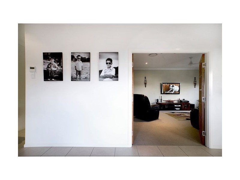 8 Meroo Place, Upper Coomera QLD 4209