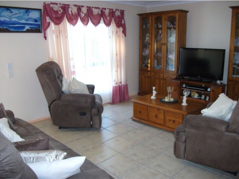 32 Meadow Way, Upper Coomera QLD 4209