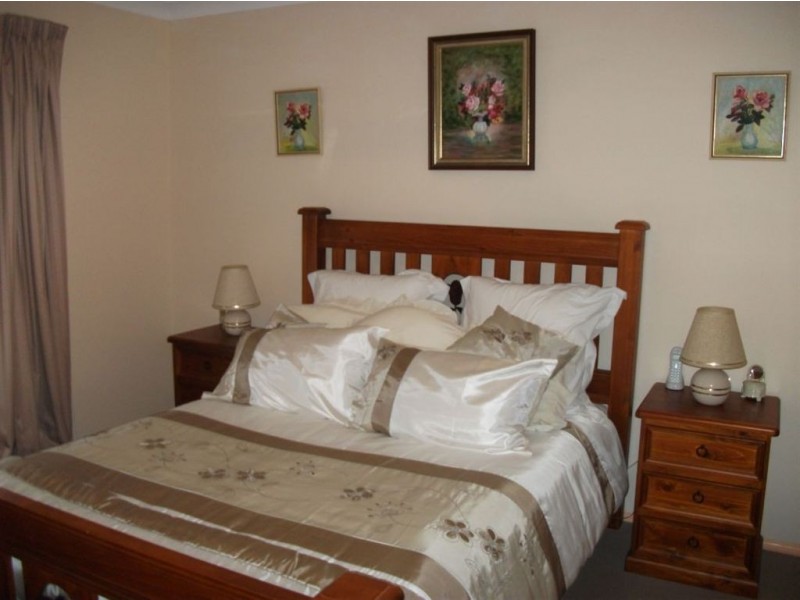 32 Meadow Way, Upper Coomera QLD 4209