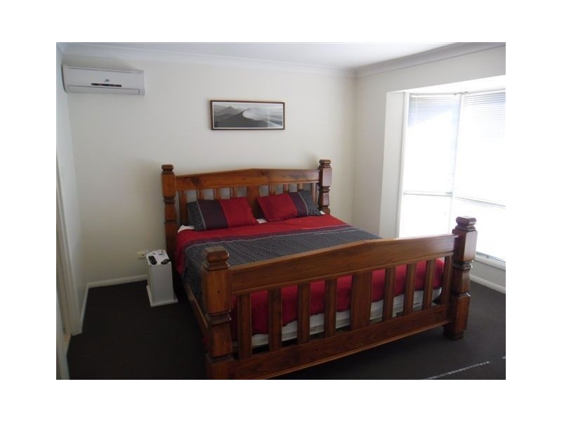 63 Cootharaba Drive, Helensvale QLD 4212