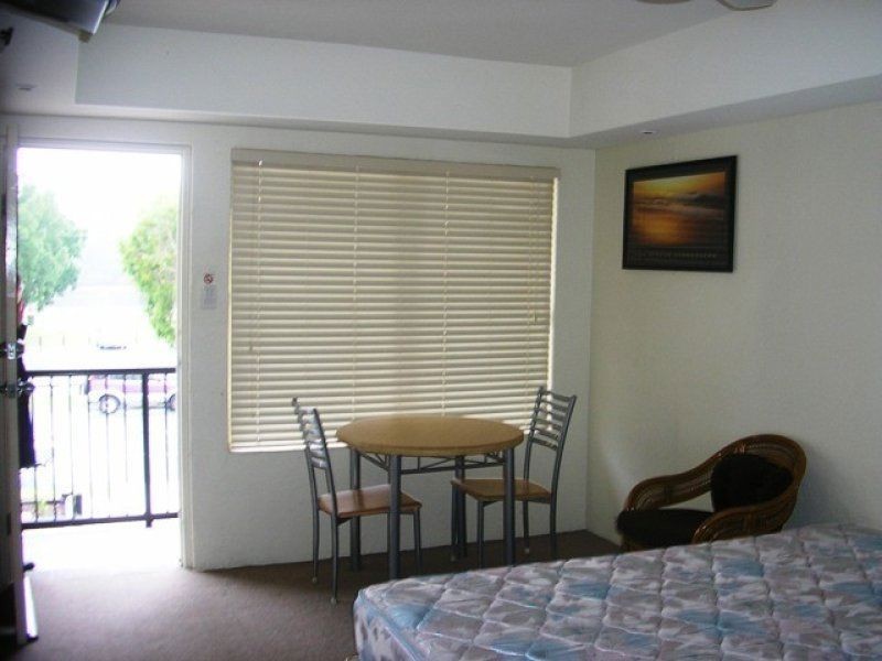 6/1 Pinnaroo Street, Hope Island QLD 4212