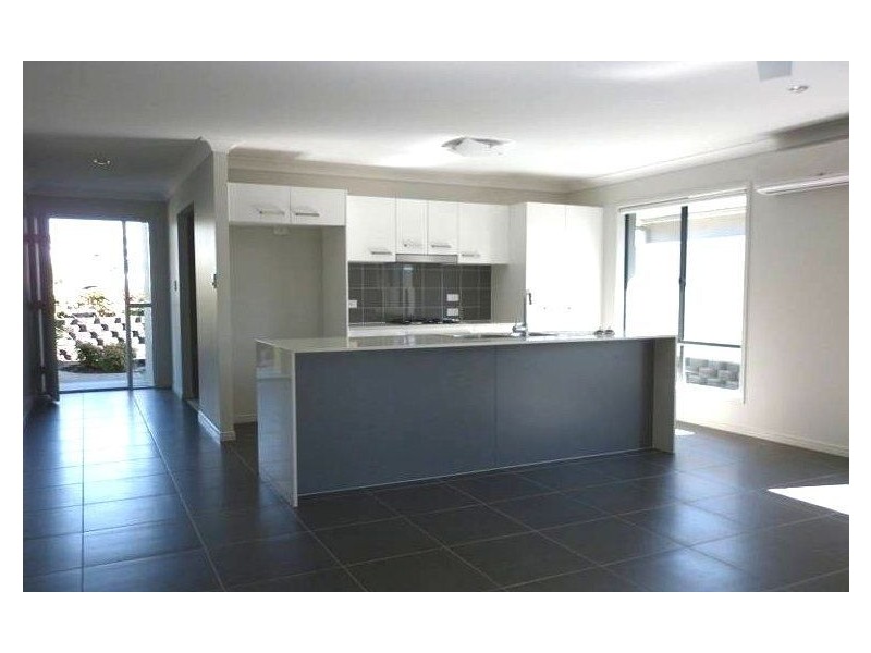 11 Chromata Lane, Coomera QLD 4209