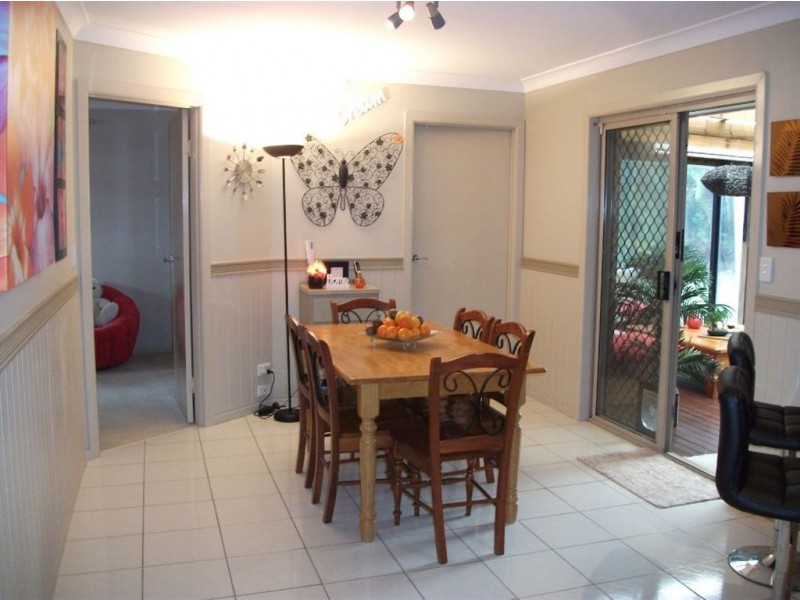 219 Mildura Drive, Helensvale QLD 4212