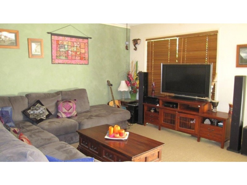 4/23 Parneno Street, Chevron Island QLD 4217