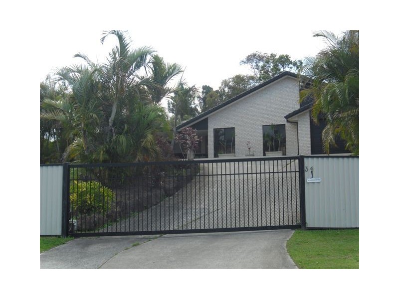 Pacific Pines QLD 4211