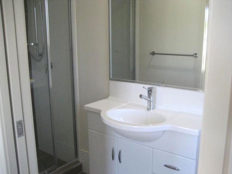 2/8 Mugello Drive, Oxenford QLD 4210