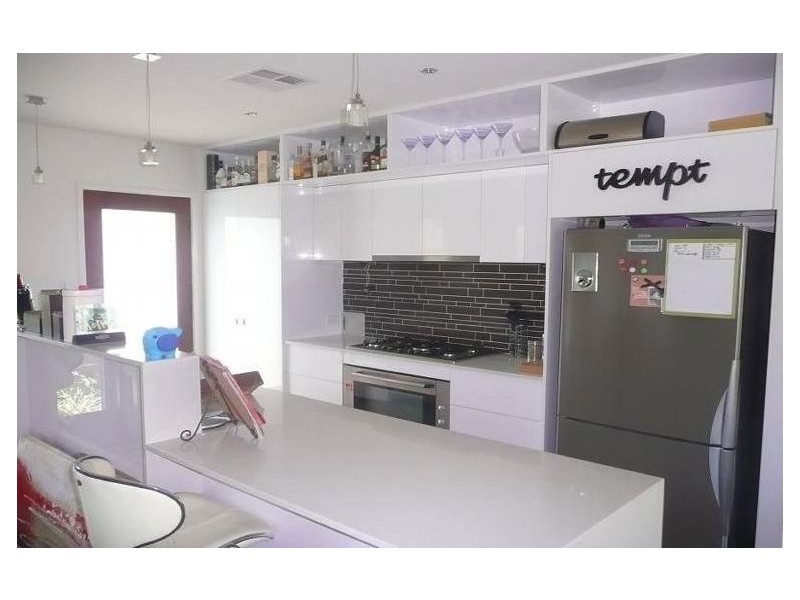 21 Galley Road, Hope Island QLD 4212