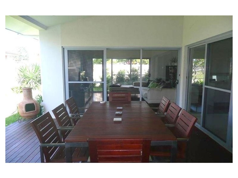 21 Galley Road, Hope Island QLD 4212