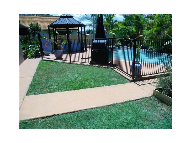 50 Serafina Drive, Helensvale QLD 4212