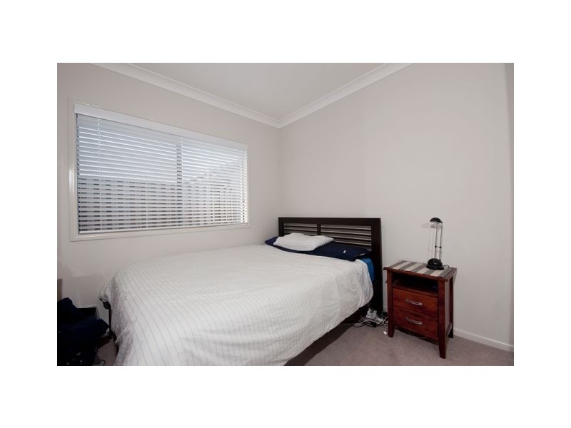 18 Plantation Crescent, Maudsland QLD 4210