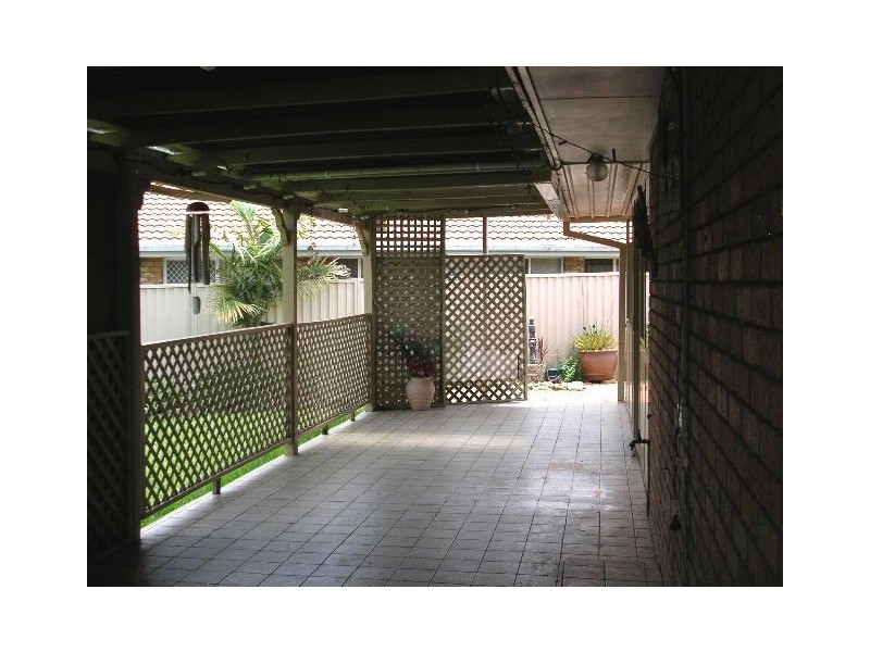 77 Parkes Drive, Helensvale QLD 4212