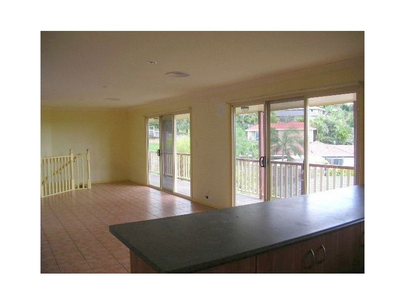 4 Hervey Street, Oxenford QLD 4210