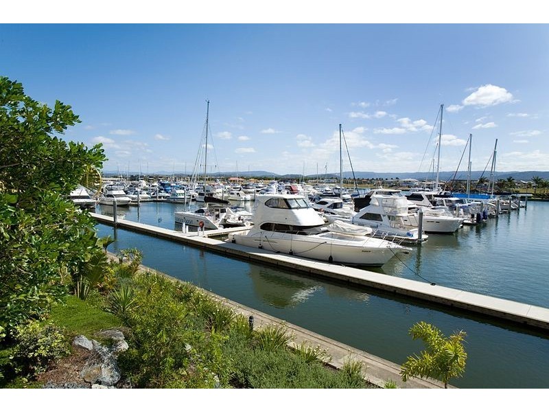 Hope Island QLD 4212