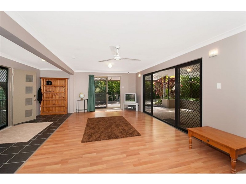 21 Mualla Drive, Ashmore QLD 4214