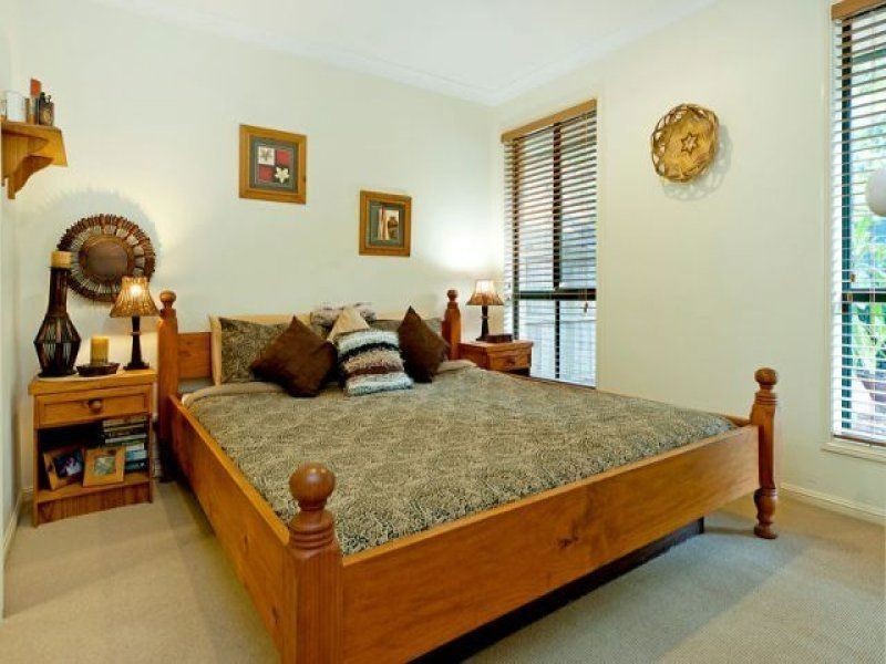 48 Seidler Place, Runaway Bay QLD 4216