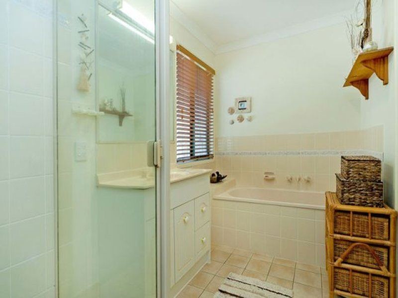 48 Seidler Place, Runaway Bay QLD 4216