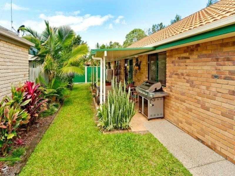 48 Seidler Place, Runaway Bay QLD 4216