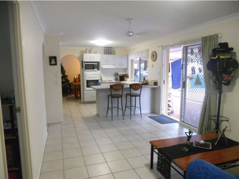 61 Ridgevale Drive, Helensvale QLD 4212