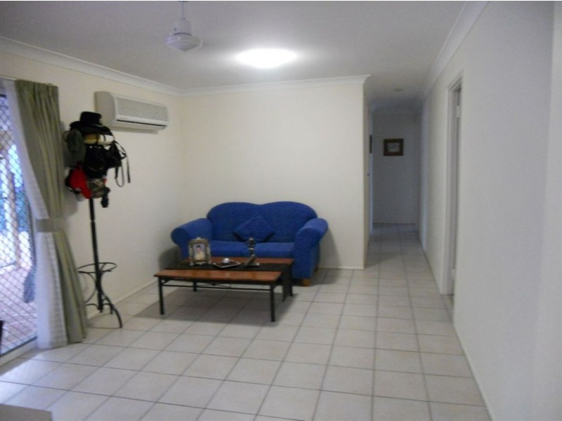 61 Ridgevale Drive, Helensvale QLD 4212