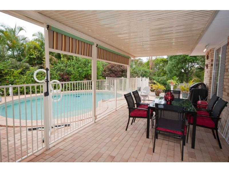 15 Glendale Place, Helensvale QLD 4212