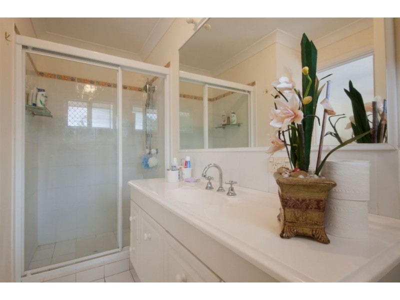 15 Glendale Place, Helensvale QLD 4212