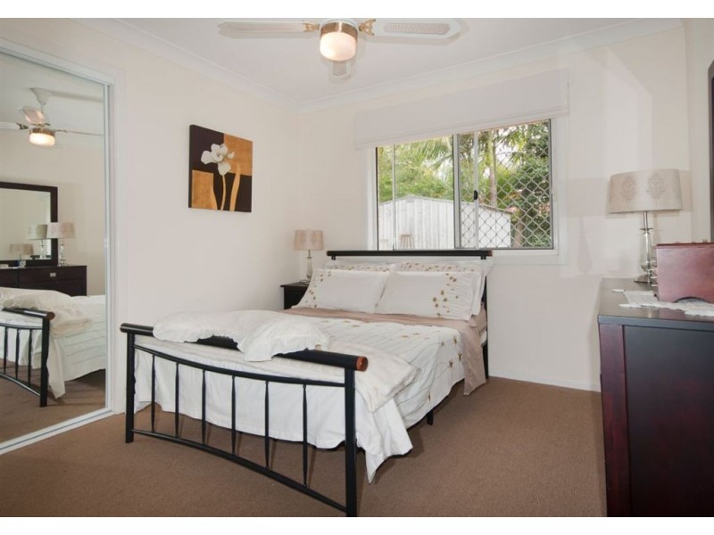 15 Glendale Place, Helensvale QLD 4212