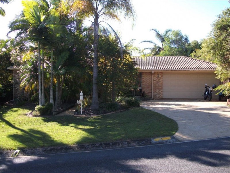 1 Lockhart Place, Helensvale QLD 4212