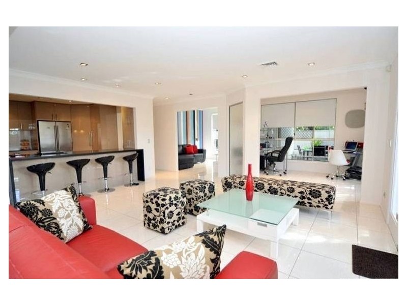 3 Wisemans Court, Helensvale QLD 4212